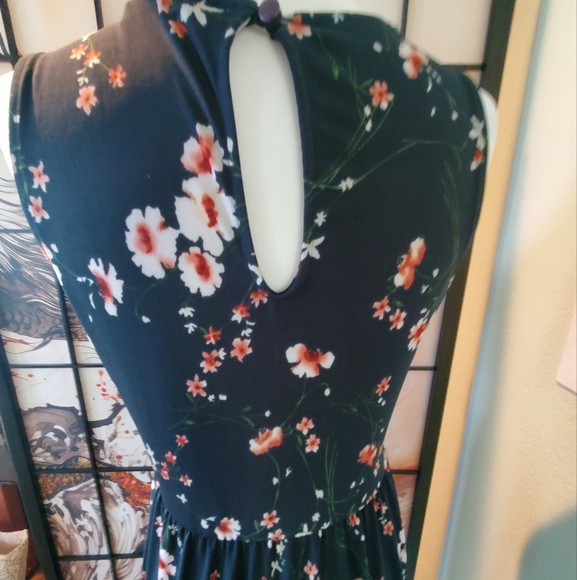 Women's capris jumpsuit with deep pockets Dark Green - Picture 2 of 6